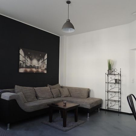 Zentrales Apartment In Γκελσενκίρτσεν Εξωτερικό φωτογραφία