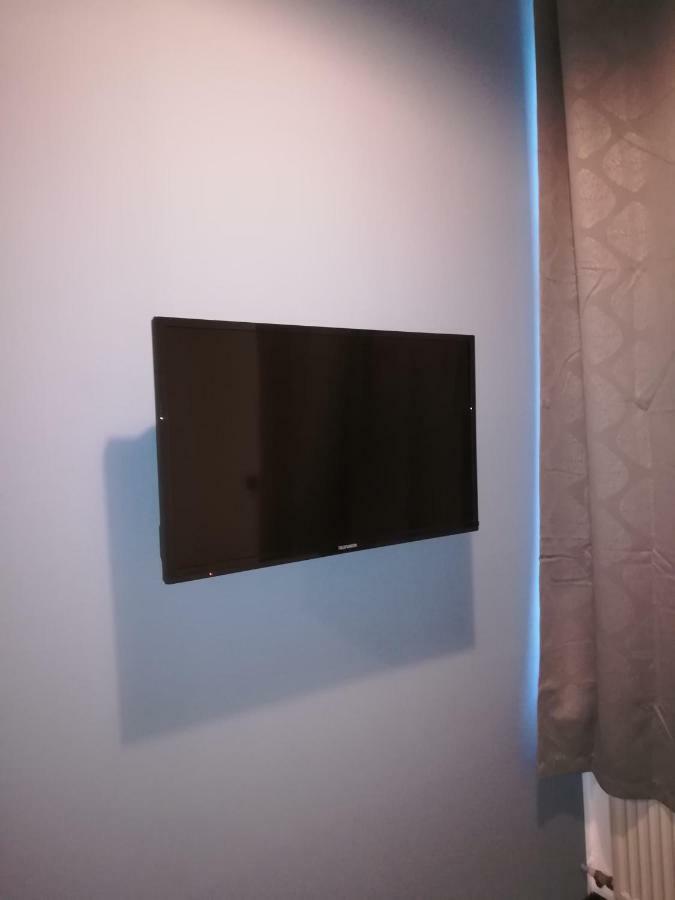 Zentrales Apartment In Γκελσενκίρτσεν Εξωτερικό φωτογραφία