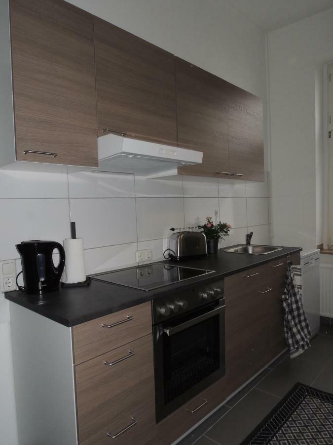 Zentrales Apartment In Γκελσενκίρτσεν Εξωτερικό φωτογραφία