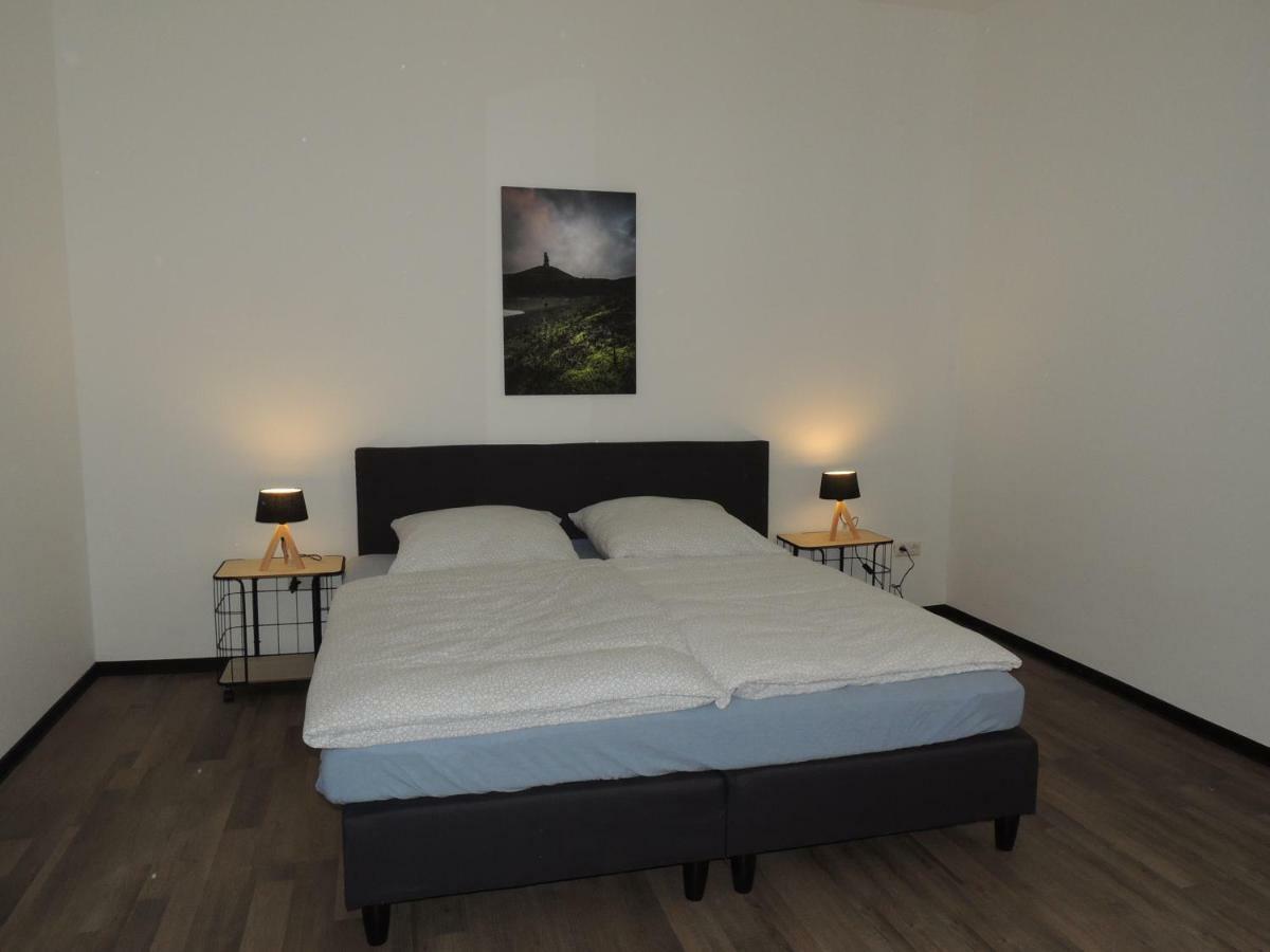 Zentrales Apartment In Γκελσενκίρτσεν Εξωτερικό φωτογραφία