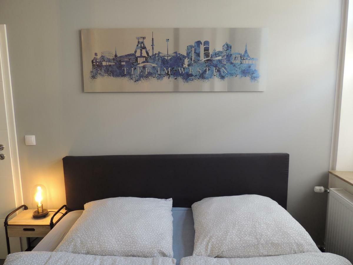 Zentrales Apartment In Γκελσενκίρτσεν Εξωτερικό φωτογραφία