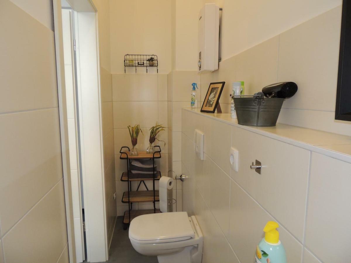 Zentrales Apartment In Γκελσενκίρτσεν Εξωτερικό φωτογραφία